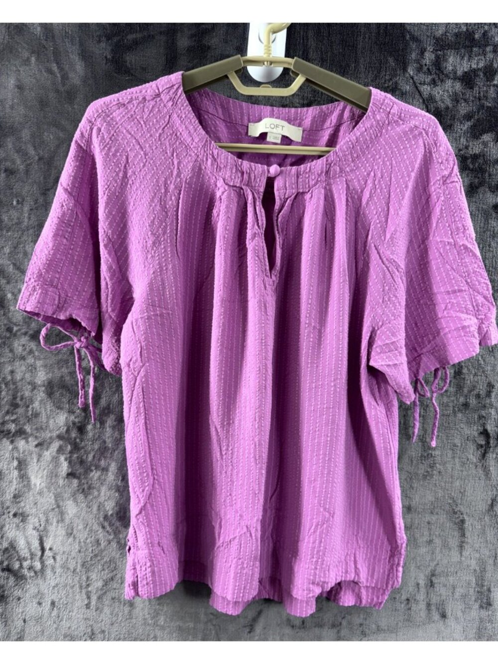 LOFT Women's Large Lavender Purple Textured Tie Sleeve Keyhole Blouse
